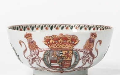 Small "Prince of Orange" Export Porcelain Bowl