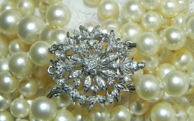 18 kt. Akoya pearls, Gold, Ø 5.8 - 8.8 mm - Collier - 0.60 ct Diamond