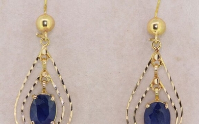 18 kt. Yellow gold - Earrings - 2.00 ct Sapphire