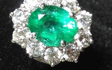 18 kt. White gold - Ring - 3.89 ct Emerald - Diamonds