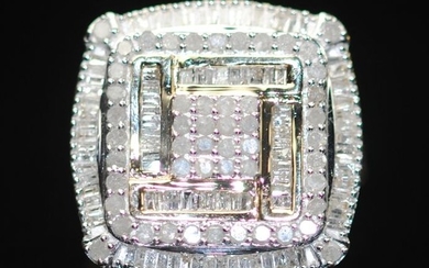 Diamond Cluster- 9K Gold - Ring