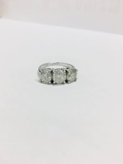 3.05ct Three stone Diamond Trilogy ring,3x 1.00ct brilliant...