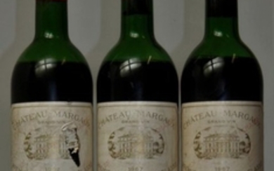 3 bouteilles CHÂTEAU MARGAUX 1er Gcc Margaux. 1967…