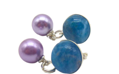 925 SILVER EARRINGS SET WITH AVENTURINES AND A PINK PEARL.