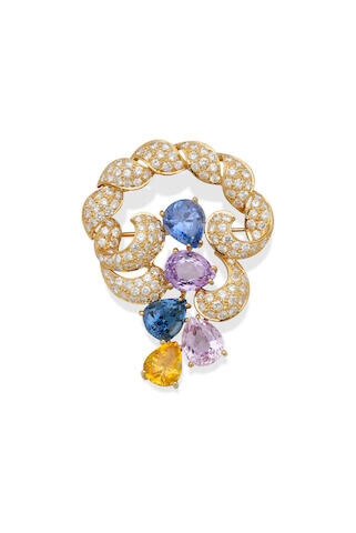 A COLOURED SAPPHIRE AND DIAMOND BROOCH