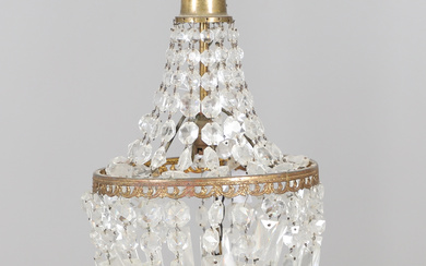A CUT-GLASS AND GILT-METAL 'TENT AND BAG' CHANDELIER.