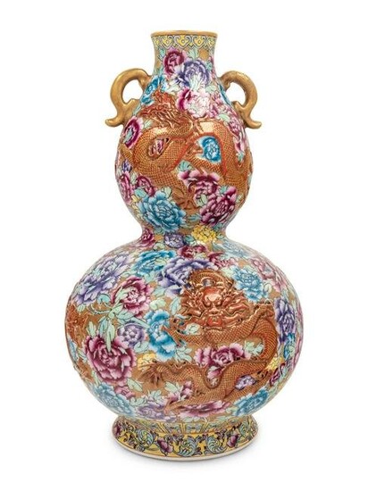 A Chinese Export Enameled Porcelain Vase