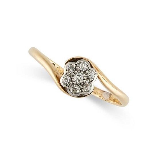 A DIAMOND CLUSTER DRESS RING in 18ct yellow gold, the