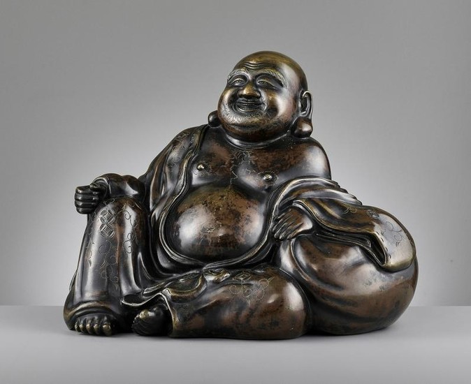 A LARGE AND HEAVILY CAST BRONZE OF BUDAI, QING