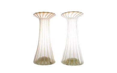 A PAIR OF EARLY 20TH CENTURY OPALESCENT GLASS VASES