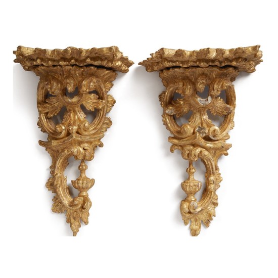 A PAIR OF GEORGE III GILTWOOD BRACKETS, MID-18TH CENTURY