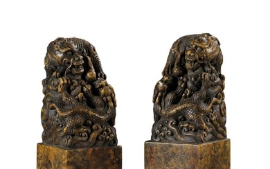 A pair of Chinese Qing Dynasty Shoushan stone seals