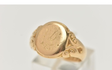 AN EARLY 20TH CENTURY, 18CT GOLD GENTS SIGNET RING, of an ov...