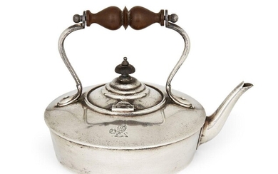 An Edwardian silver tea kettle, London, 1903, Horace Woodward & Co., of circular form with lion crest to body, the stepped, hinged lid with wooden finial and the fixed handle designed with imitation wood centre, 15cm high, approx. weight 17.8oz