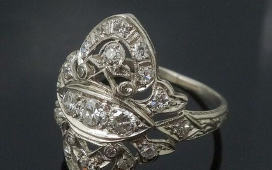 Antique Platinum Diamond Filigree Ladies Ring