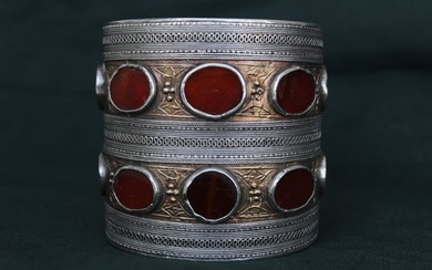 Antique Turkmen Silver and Gold plated Cuff with 10 Carnelians (1) - Carnelian, Engraving - Carnelaian agate, Silver - Tribal - Ethnic - Turkmenistan - Early 20th century