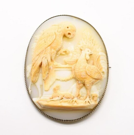 Cameo Pin of Birds and Animals