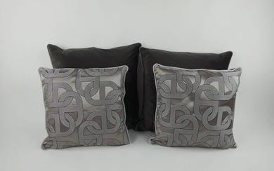 Cushions made with Hermès "Circuit 24 Etoupe Foncé" fabric (4)