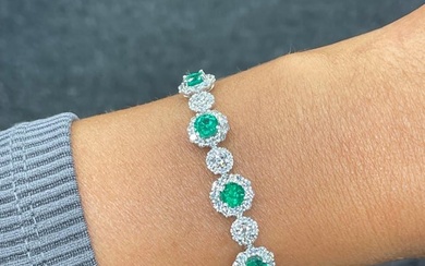 Emerald Diamond Halo Floral Link Bracelet 10.96 Carats 18 Karat White Gold