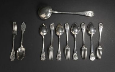 Silver set consisting of a ladle and four single-plate cutlery,...