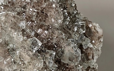 Fluorite Transparent cubic crystals - Height: 8 cm - Width: 7 cm- 529 g