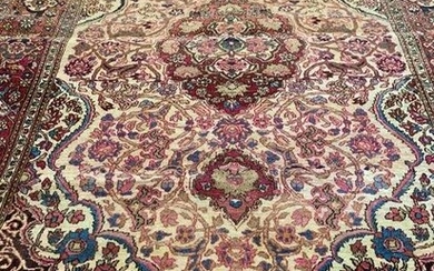 Hand Knotted Persian Esfahan Rug 4.5x6.3 ft #110