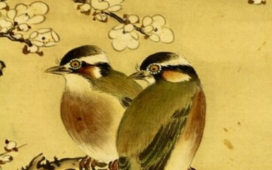 Hanging scroll - Silk - Birds on Ume tree - With signature 'Taigen' 泰嚴 and seal 'Tomita' 富田 - Japan - Early 20th century