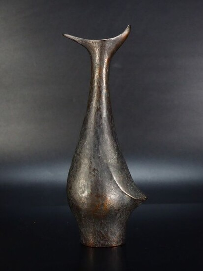 Kabin 花瓶 (Flower vessel) - Bronze - Hori Masaharu (1922-?) - Very fine modern abstract bird vase, signed Masaharu 政晴 - Japan - Shōwa period (1926-1989)
