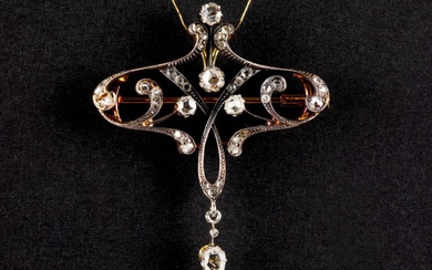 Karakteristieke Art Nouveau-broche in zilver en geelgoud (18 karaat) bezet met diamanten...
