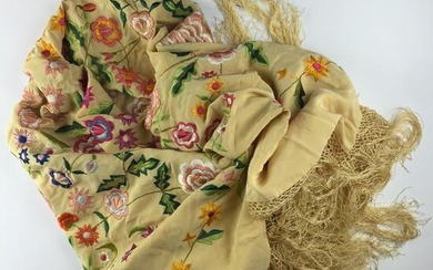 Manila shawl