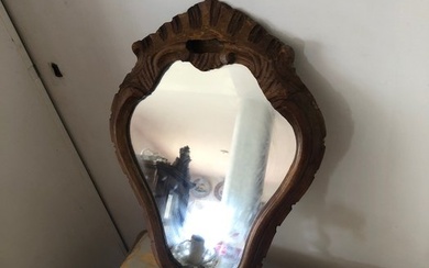 Mirror - mirror from the end of the 19th century to the beginning of the 20th century of a particular oval
