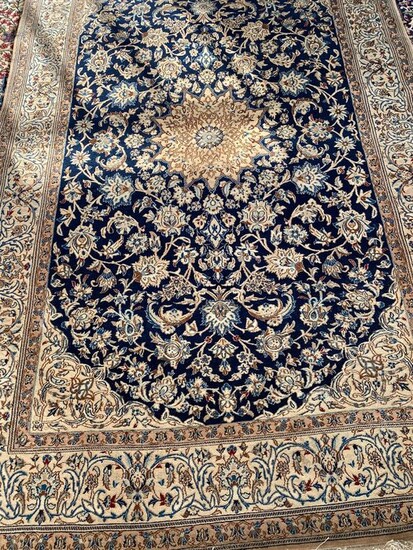 Nain - Carpet - 190 cm - 119 cm