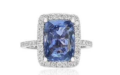 No Heat 4.51 Carat Blue Sapphire And 0.40 Ct Diamonds - 18 kt. White gold - Ring