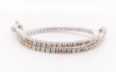 No Reserve Price - 2.20 tcw - Light to Fancy Mix Yellow - Brown - 14 kt. White gold - Bracelet Diamond