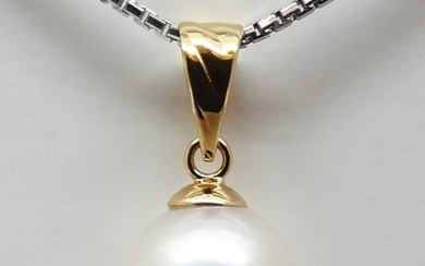 No Reserve Price - Akoya Pearl, Round, 8.98 mm - Pendant - 18 kt. Yellow gold