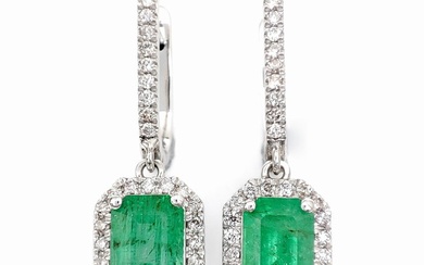 No Reserve Price - Earrings White gold - 3.32 tw. Emerald - Diamond