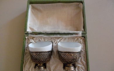 Pair of Turkish - Ottoman - Islamic Zarfs with Porcelain Cups - .840 silver, Silver gilt - Turkey - Late 19th century