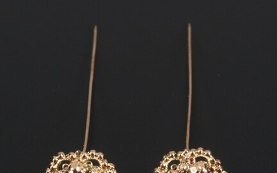 Pair of gold pins, ca. 1900