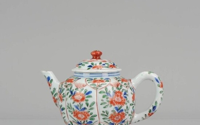 Pot - Famille verte - Porcelain -KangxiLOTUS - China - ca 1700