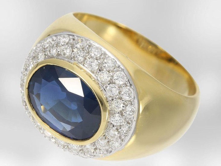 Ring: classic high-quality sapphire ring with diamonds, total...