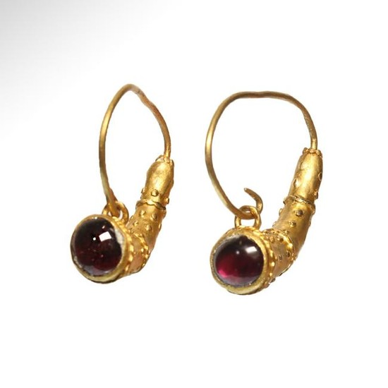 Roman Gold and Garnets Earrings, Cornucopia, c. 2nd