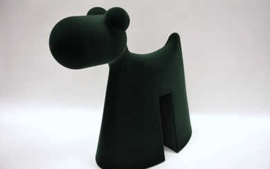Serralunga - Eero Aarnio (1932) - Sculpture, Doggy Moleskin - 55 cm - Moleskin