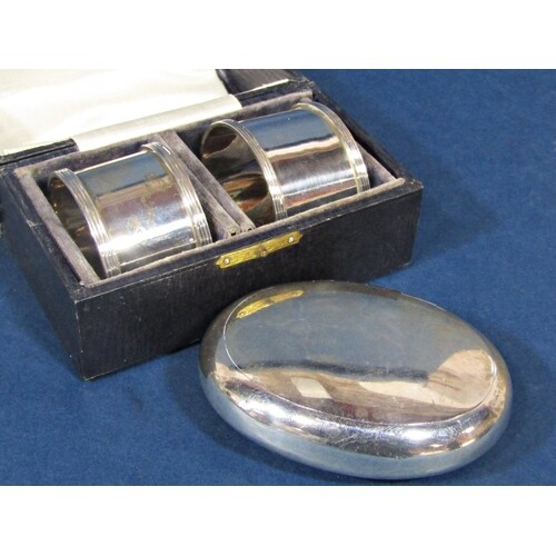 Silver 'pebble' pill box with sprung hinged lid, 9 cm long, ...