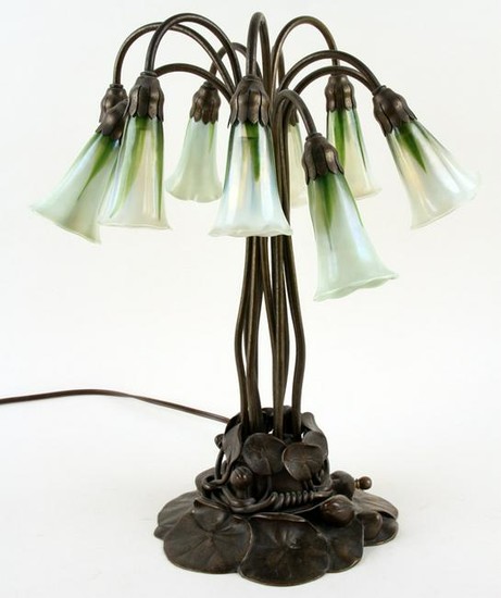TIFFANY STYLE LAMP BRONZE BASE ART GLASS SHADES