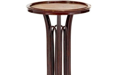 Thonet Coffee table with circular top. Austria, early