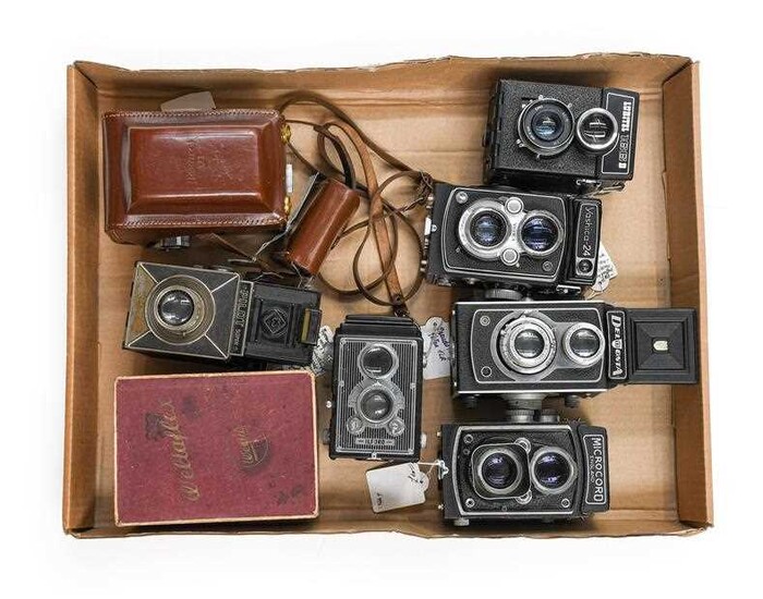 Various Cameras Yashica 24, Weltaflex (cased in original box),...