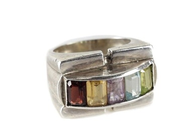 Vintage Sterling Silver Multicolored gemstone ring Size 6