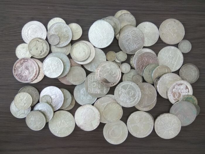 World - Ruim 1 kilo zilveren munten uit de gehele wereld - Silver