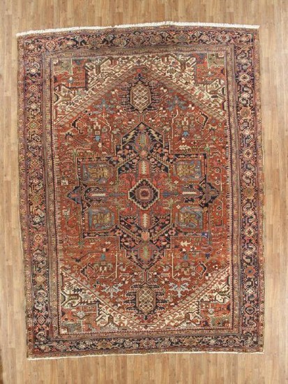9 x 13 Fine Antique Persian Heriz Serapi Rug