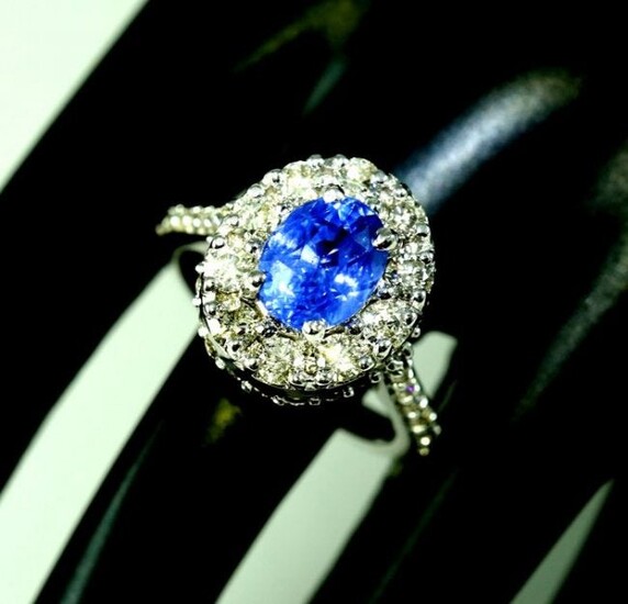 14K White Gold Blue Sapphire (IGI cert.) & Diamond Ring
